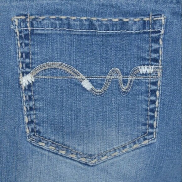 Long Elegant Legs Ladies Light Wash Flare Leg Blue Jeans Size 18 Tall Stretch De - Picture 6 of 8